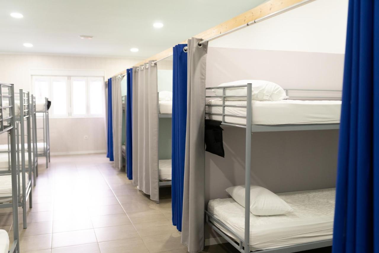 Albergue Barullo - Cubiculos - Literas - Habitaciones ساريا المظهر الخارجي الصورة