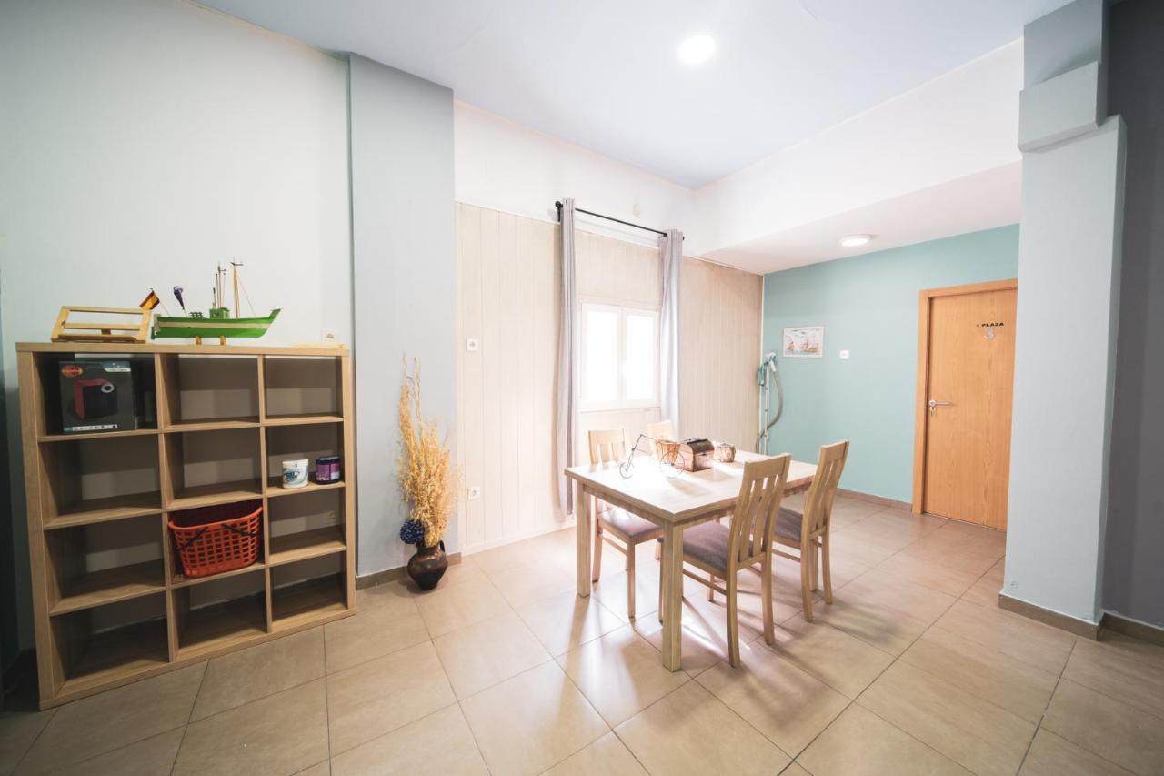 Albergue Barullo - Cubiculos - Literas - Habitaciones ساريا المظهر الخارجي الصورة