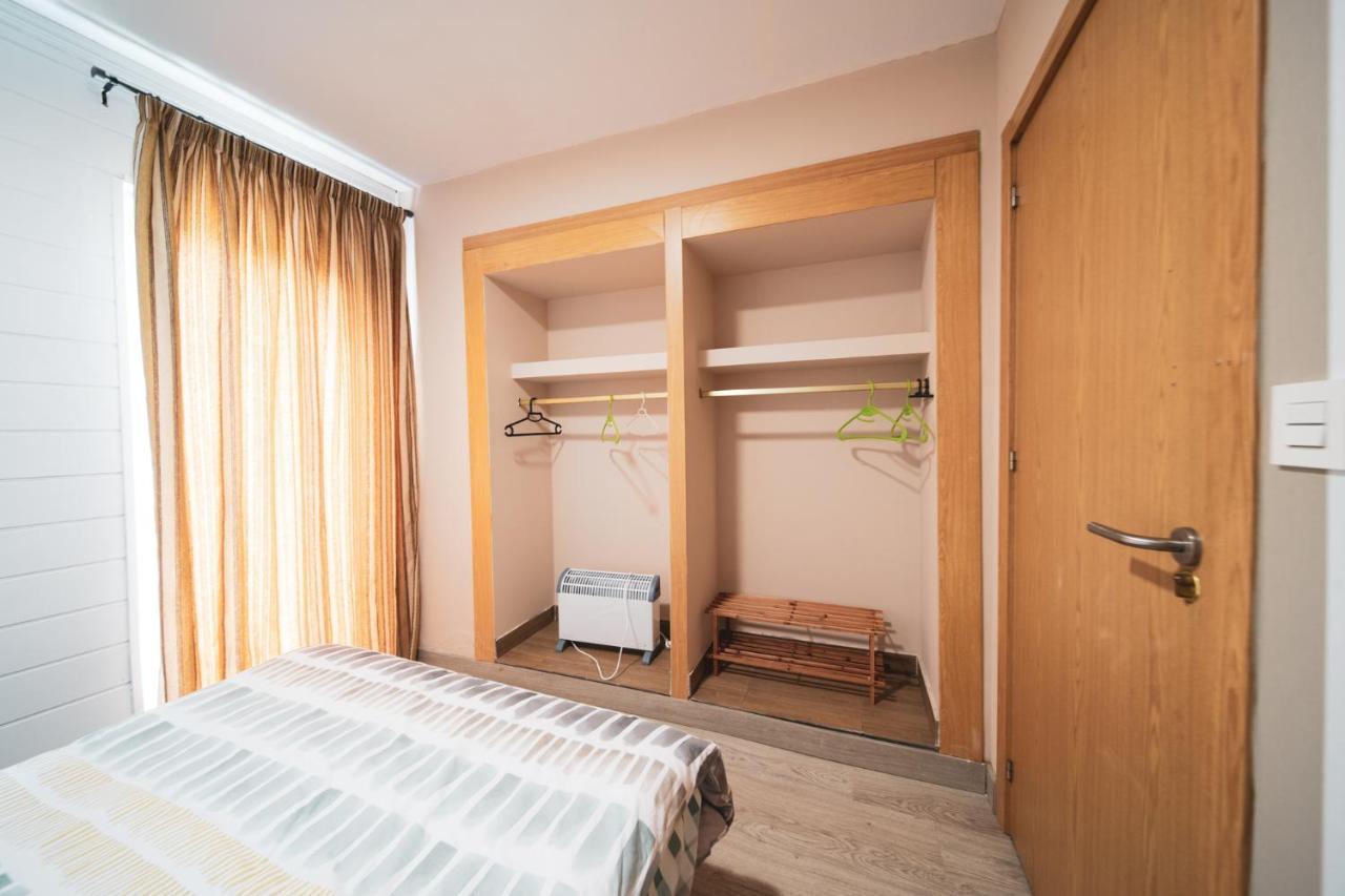 Albergue Barullo - Cubiculos - Literas - Habitaciones ساريا المظهر الخارجي الصورة