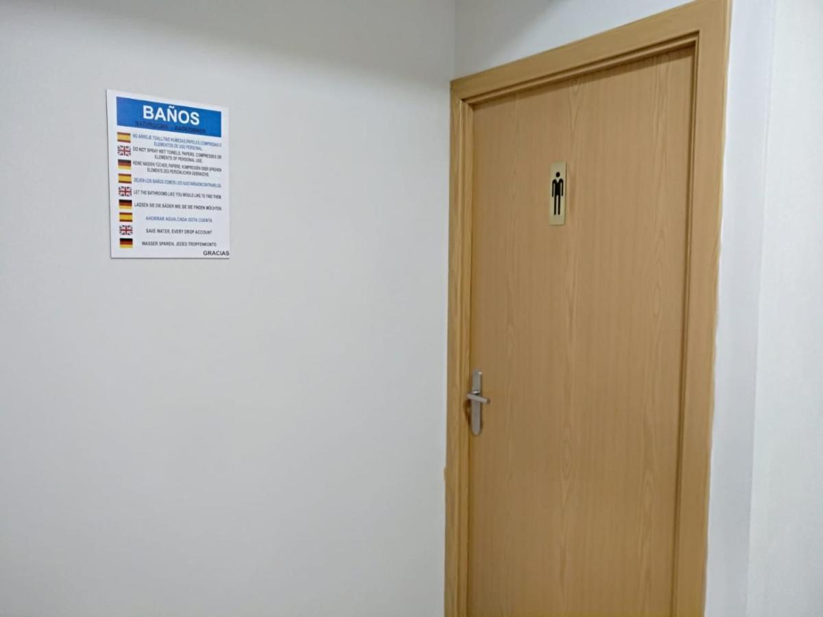 Albergue Barullo - Cubiculos - Literas - Habitaciones ساريا المظهر الخارجي الصورة