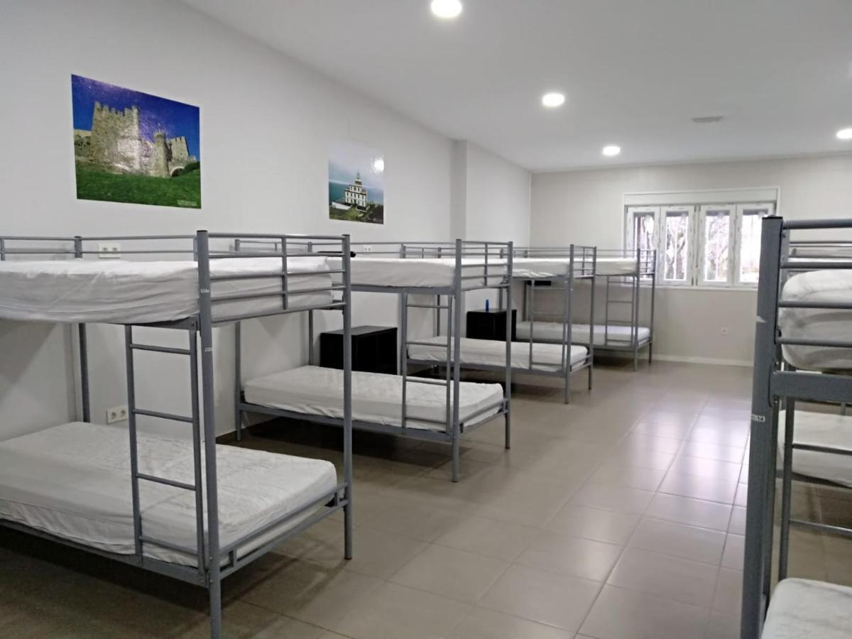 Albergue Barullo - Cubiculos - Literas - Habitaciones ساريا المظهر الخارجي الصورة