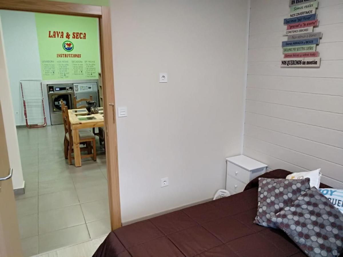 Albergue Barullo - Cubiculos - Literas - Habitaciones ساريا المظهر الخارجي الصورة